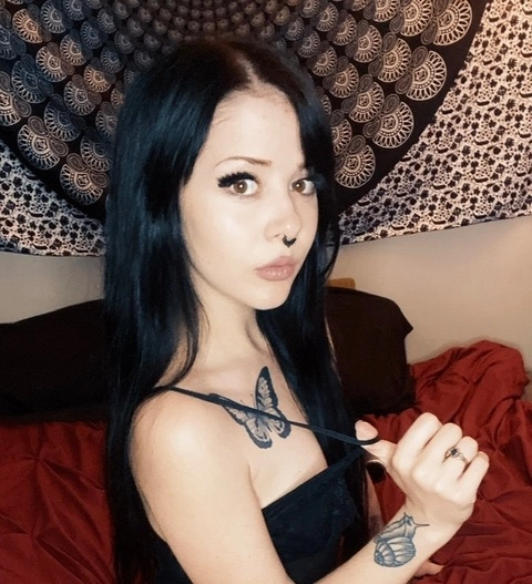 FaeriieMoons OnlyFans Picture