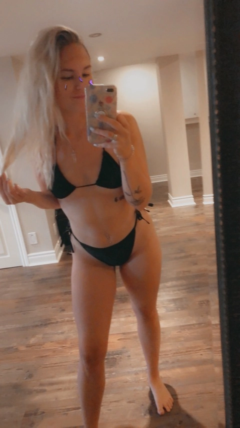 Brianne OnlyFans Picture