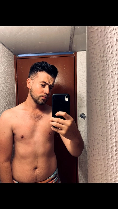 Juan mayorga OnlyFans Picture