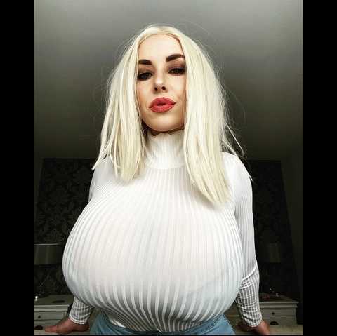 Isabelle B OnlyFans Picture