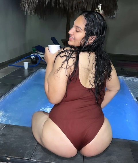 Linda Laftimi OnlyFans Picture