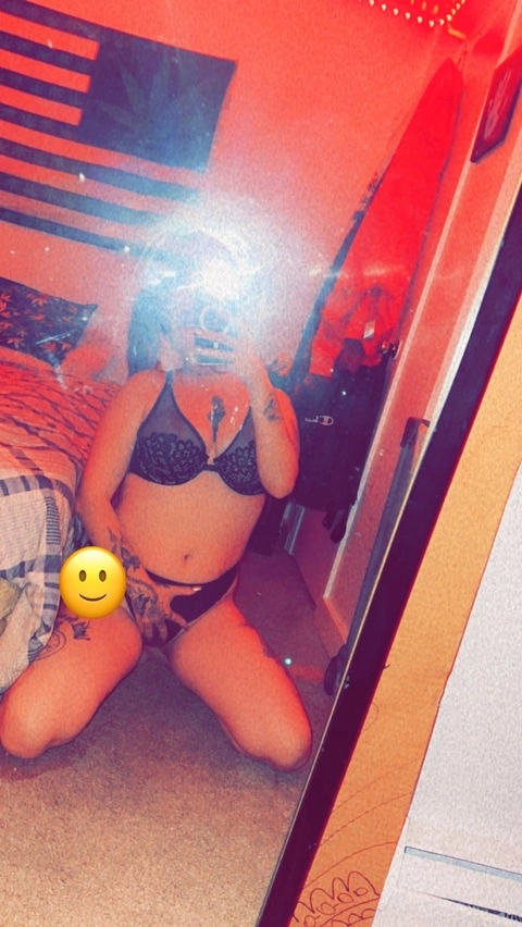 Haley breton OnlyFans Picture