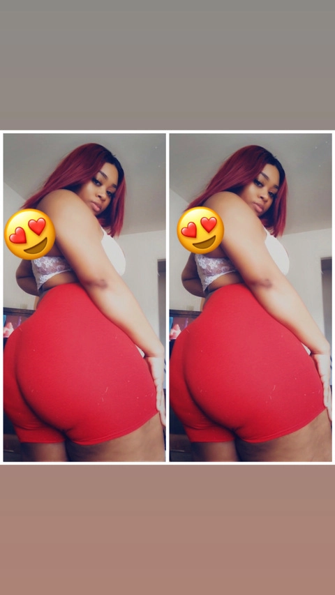 Thickiyahnna OnlyFans Picture