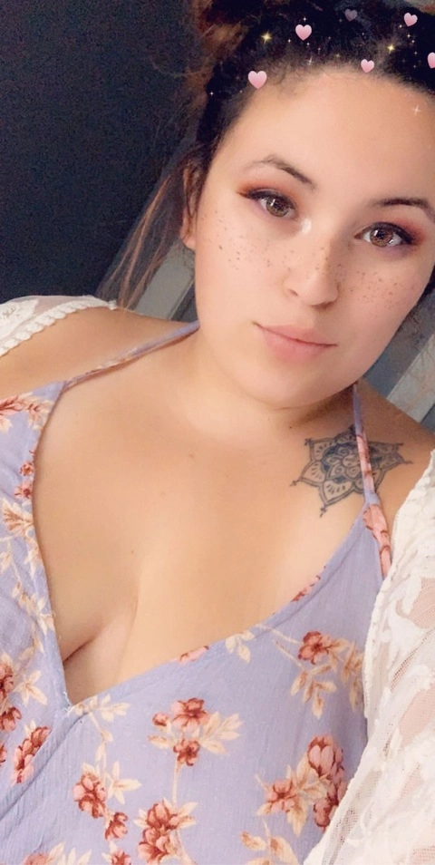 Savvy Sweetheart OnlyFans Picture