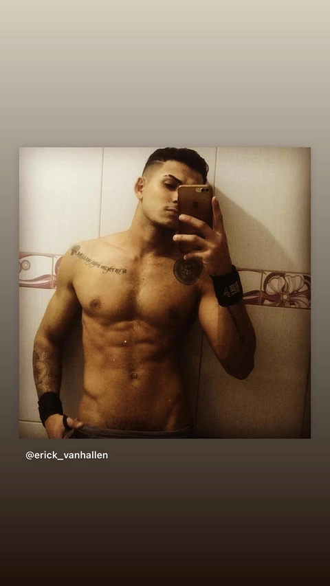 Erick vanhallen OnlyFans Picture