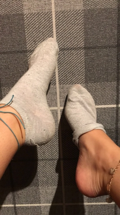 Cute feet OnlyFans Picture