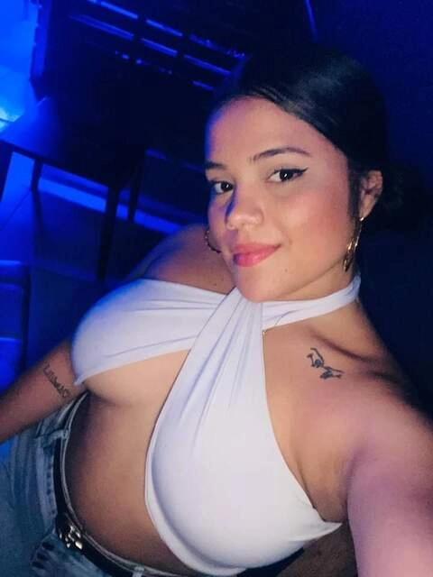 Andrea Velasquez OnlyFans Picture