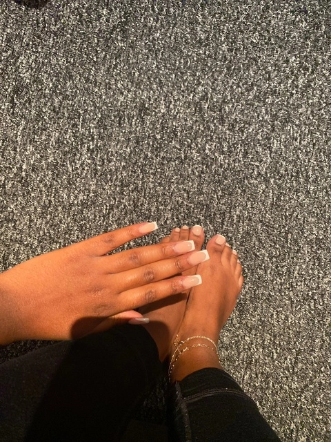 Theprettyfeetpisces OnlyFans Picture