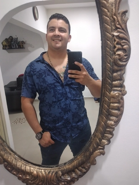 camilo triana OnlyFans Picture