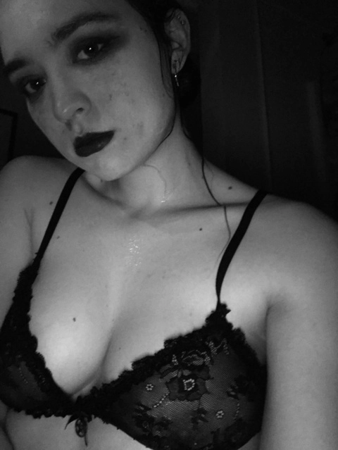 LITTLE_SATAN_BABY OnlyFans Picture