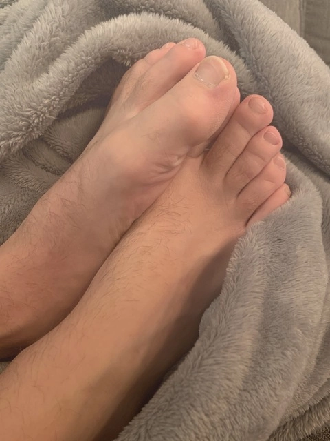 Bear feet OnlyFans Picture