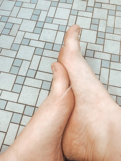 Prety Plus Feet OnlyFans Picture