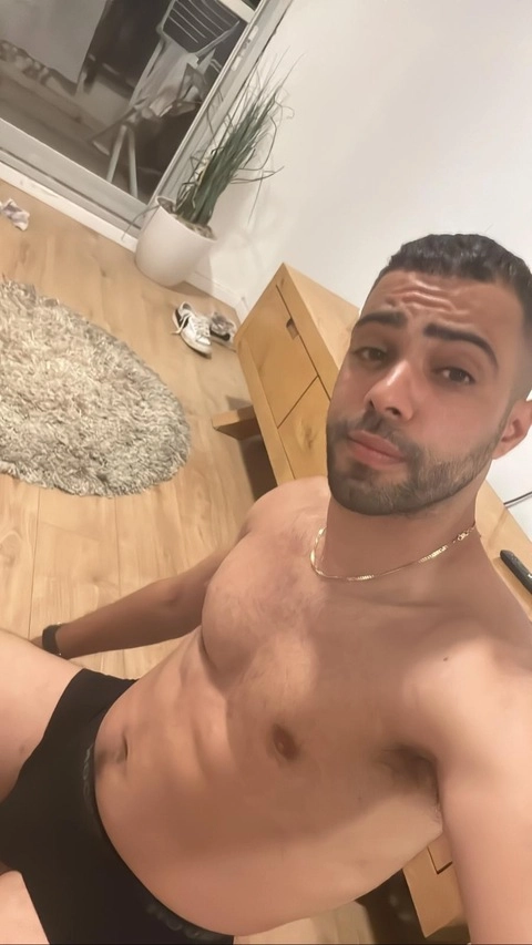 Dan hot stud OnlyFans Picture