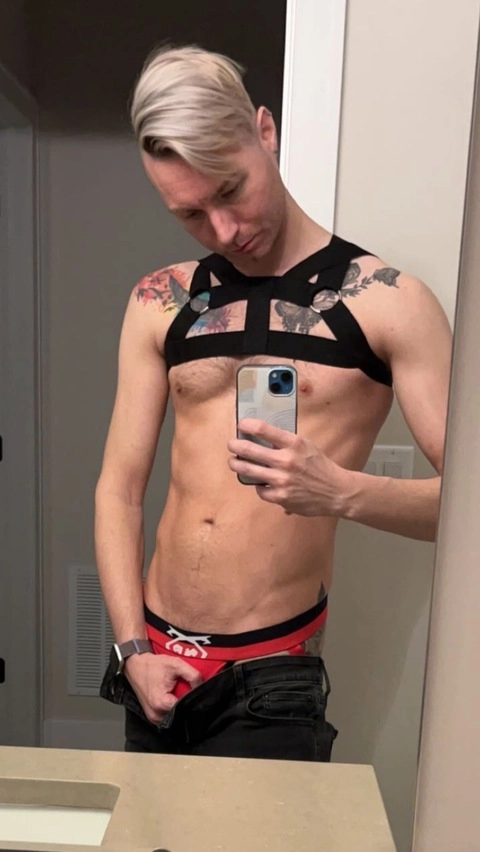 Oliver Koxx OnlyFans Picture