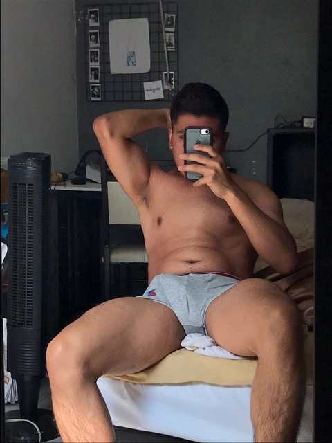 Angelito Papi OnlyFans Picture