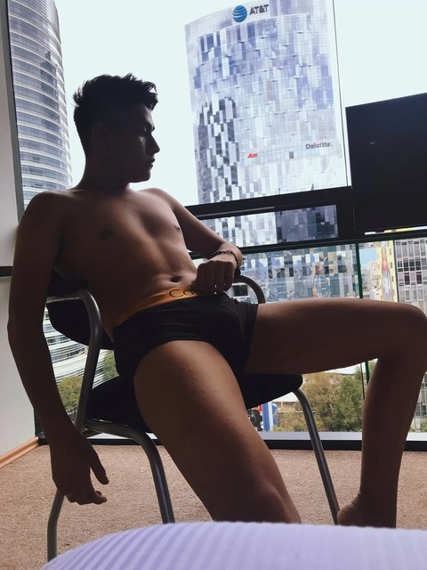 Jonny OnlyFans Picture