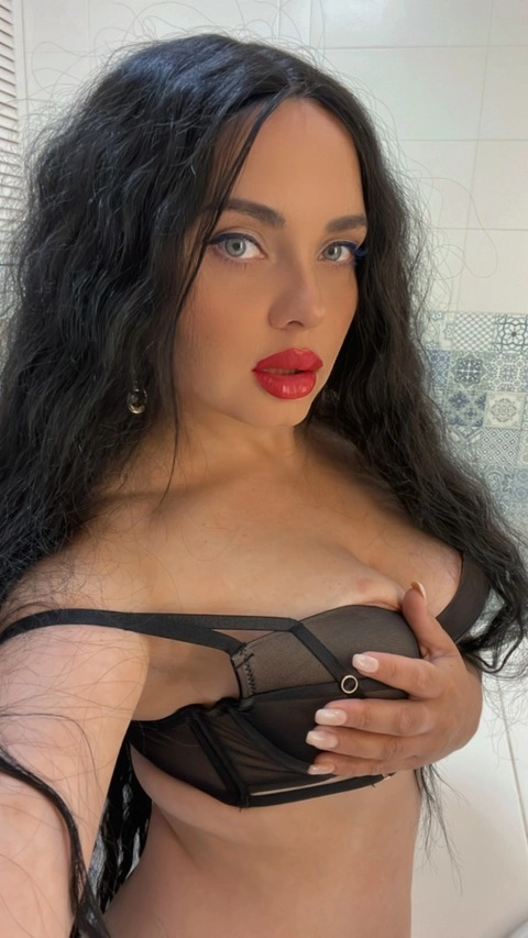 💕Eva Queen👑💦 FREE OnlyFans Picture