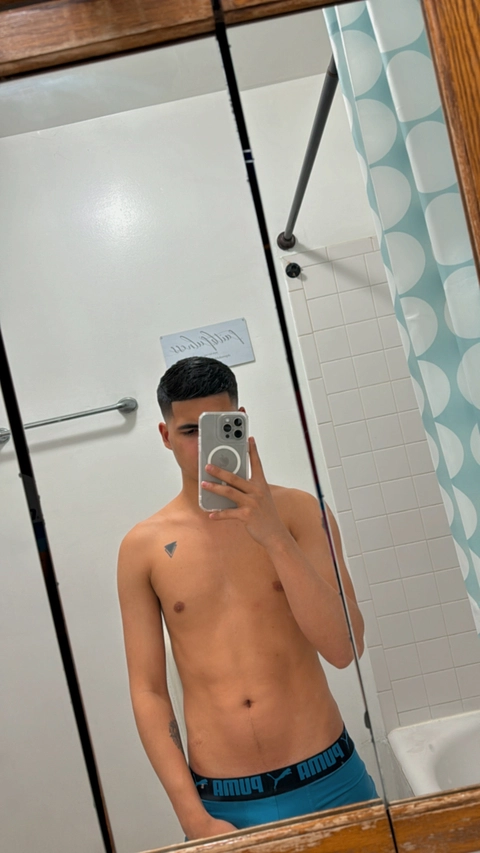Cristian Torres OnlyFans Picture