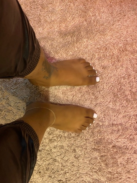 FEET GOD OnlyFans Picture