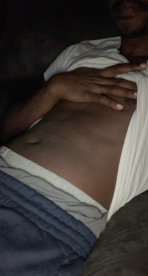 u77608547 OnlyFans Picture