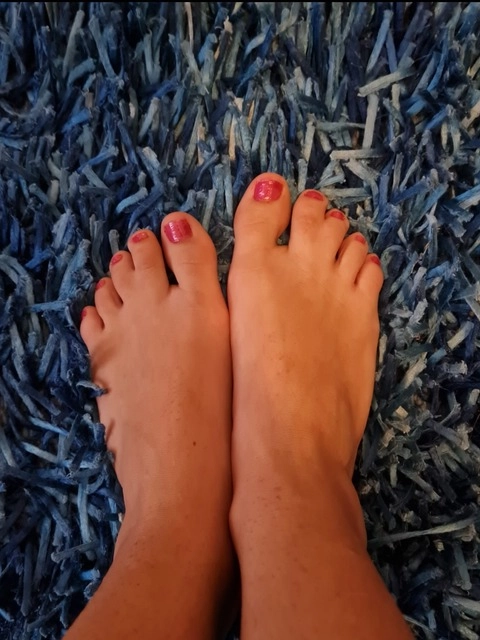 feet_katiaa