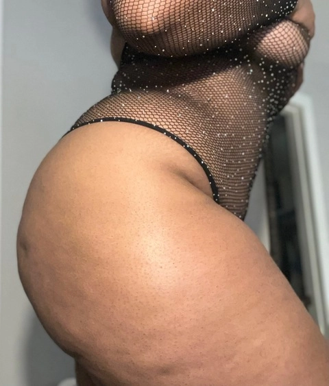 CaramelJiffy OnlyFans Picture