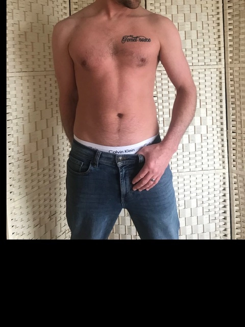 LiamGModel OnlyFans Picture