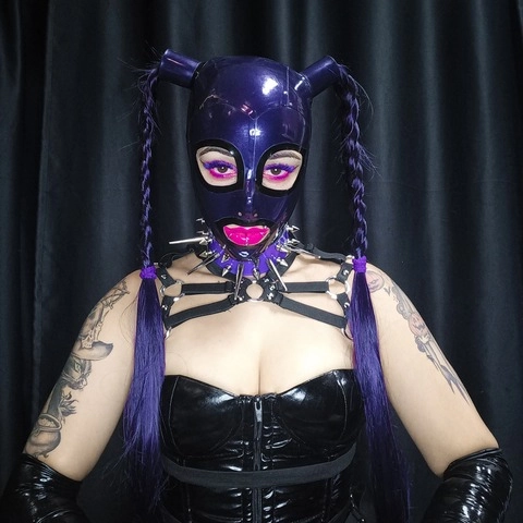 Madame Agatha Dominatrix OnlyFans Picture