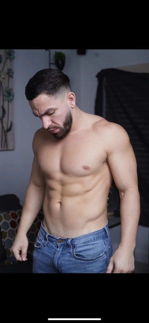 Mr. Green OnlyFans Picture