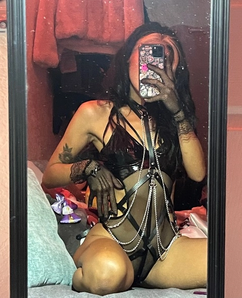 𝖒𝖎𝖘𝖙𝖗𝖊𝖘𝖘 𝖉𝖔𝖔𝖒𝖘𝖉𝖆𝖞 🌙 OnlyFans Picture