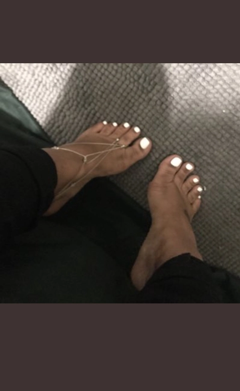 Realarisfeet1 OnlyFans Picture