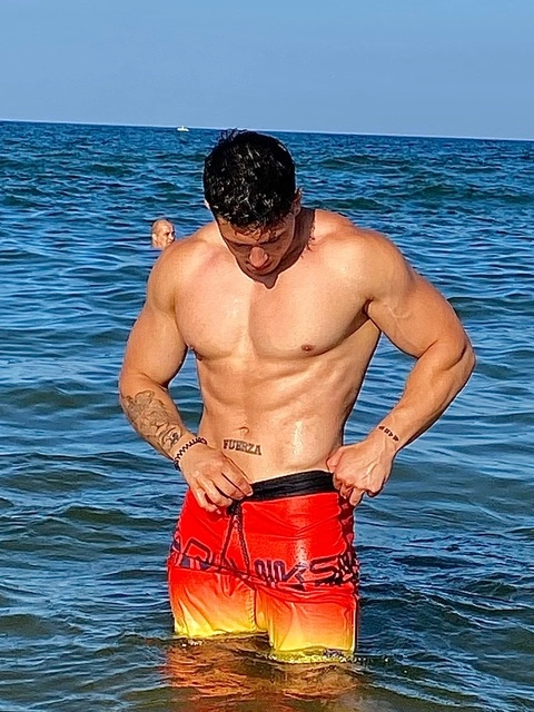 Adrián OnlyFans Picture