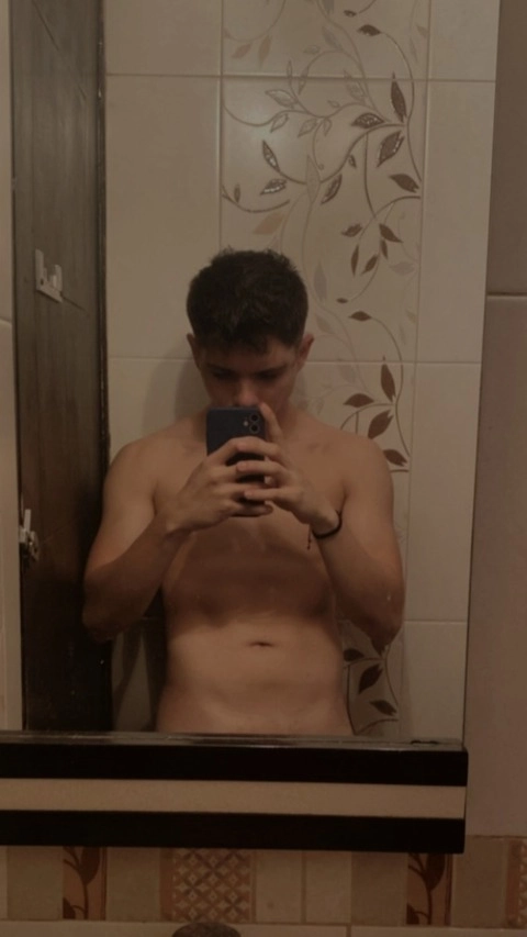 Saul González Rubio OnlyFans Picture