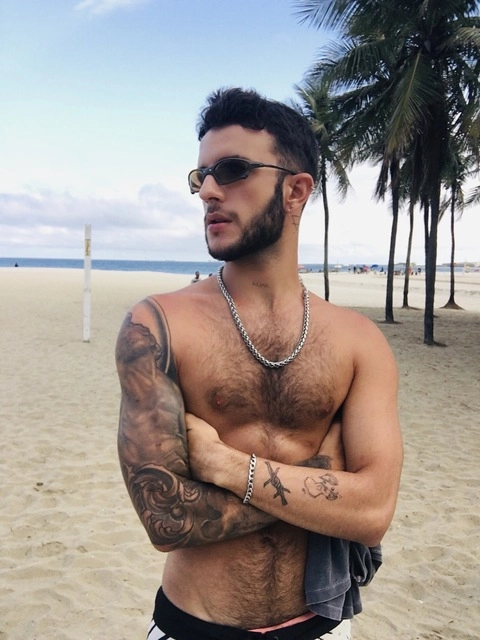 EROZ OnlyFans Picture