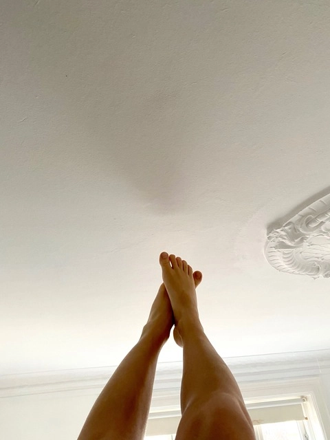 Emmas Feet Fantasy OnlyFans Picture