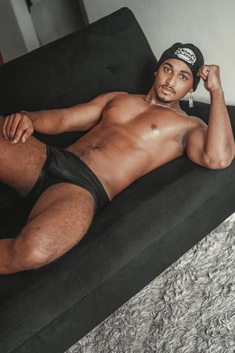 Theblack_frank OnlyFans Picture