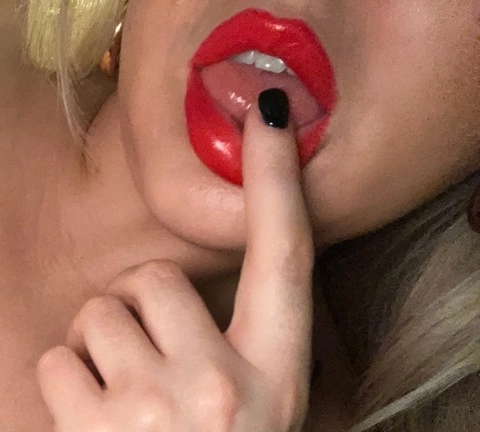 Lusty Lexie OnlyFans Picture