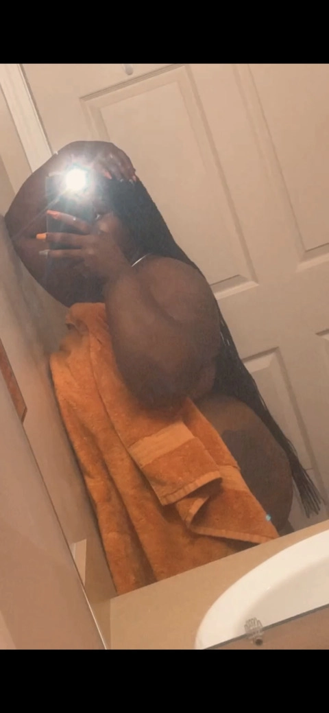 Shntlo OnlyFans Picture