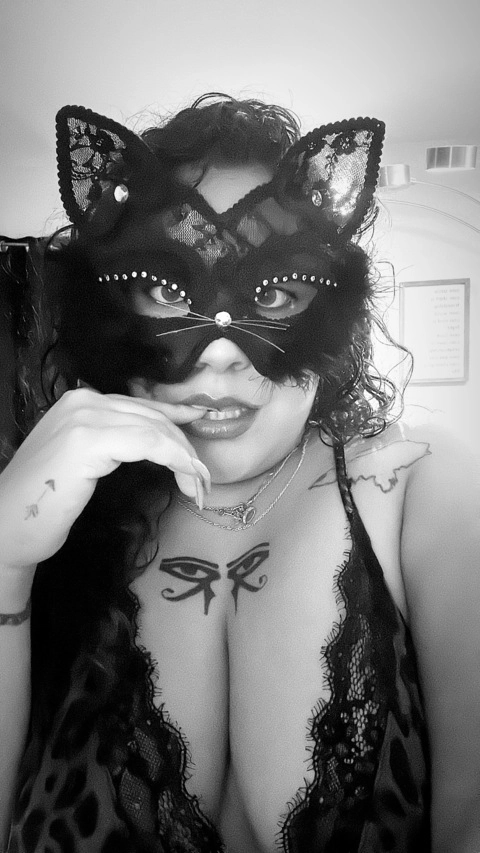 Exotic Kitty 🐱 OnlyFans Picture