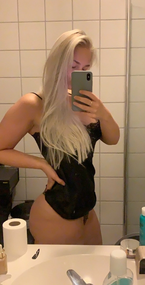 Helene OnlyFans Picture