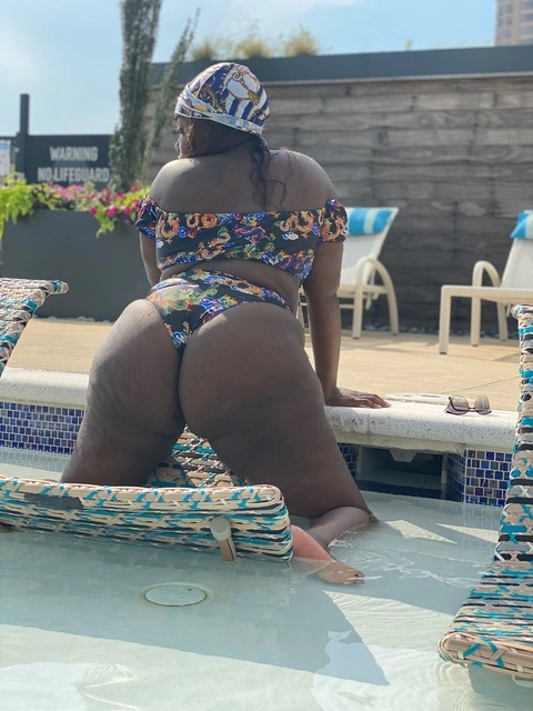 apieceofme 🍫 OnlyFans Picture