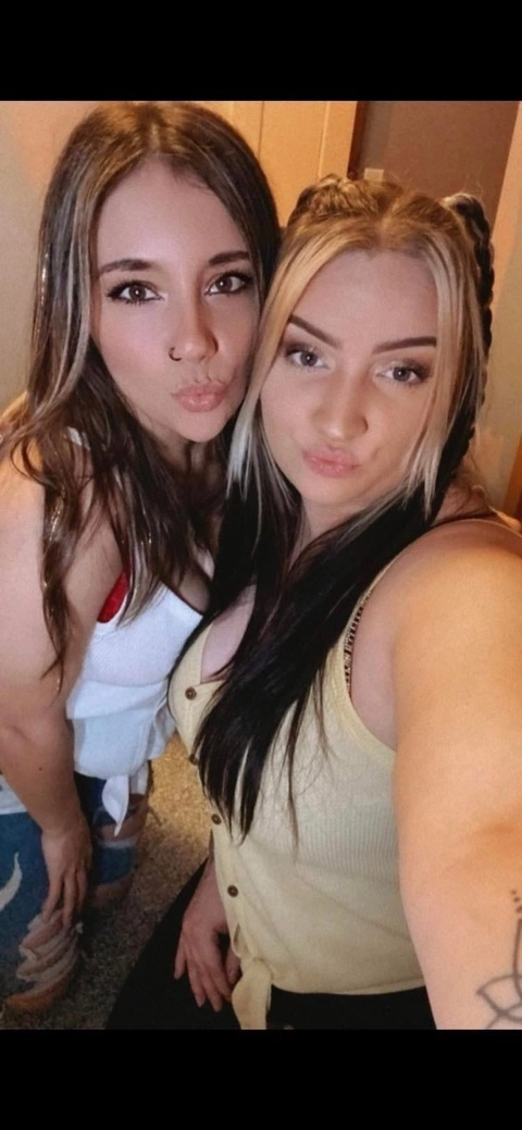Urlocalstepsisters OnlyFans Picture