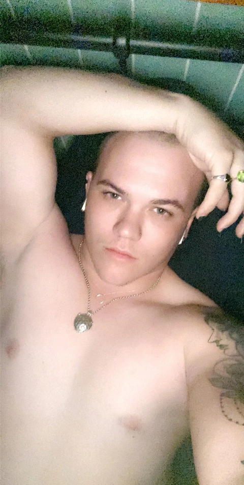 TravJ OnlyFans Picture