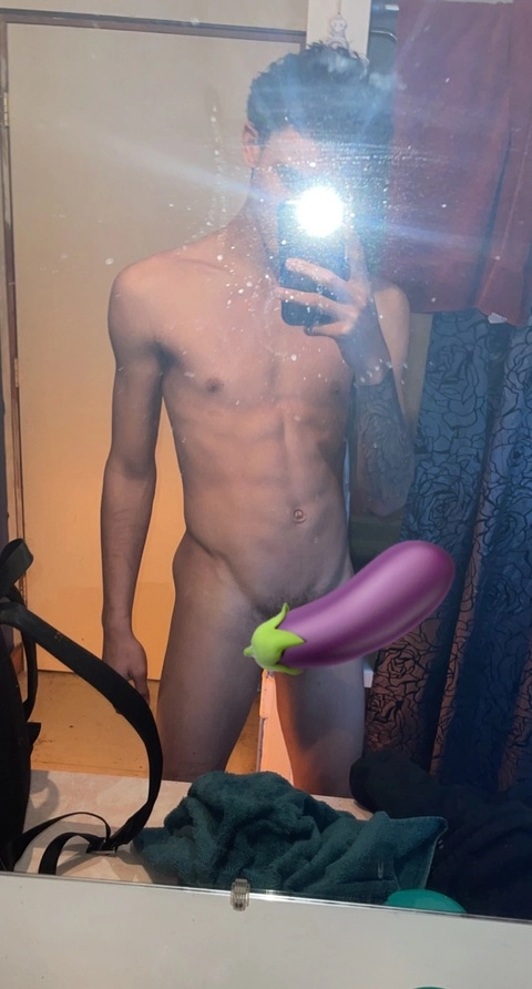 LongDKee OnlyFans Picture