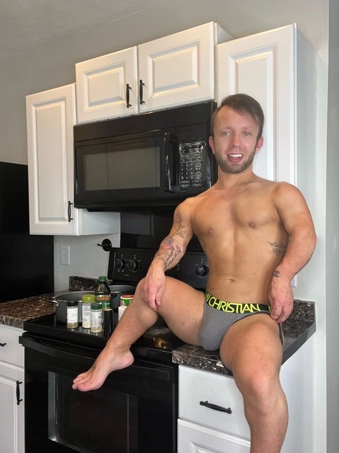 Officalcoleseward OnlyFans Picture