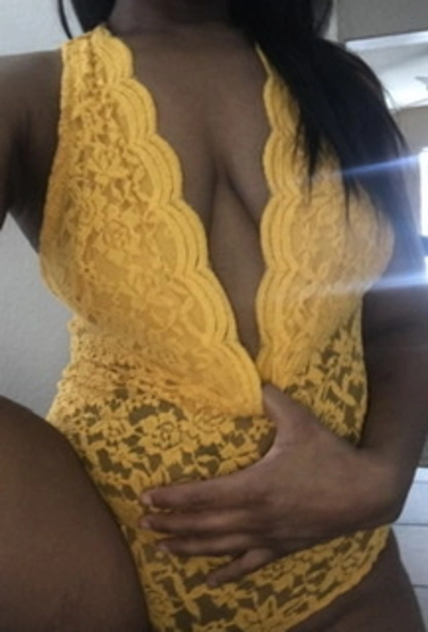 Annah Bail OnlyFans Picture