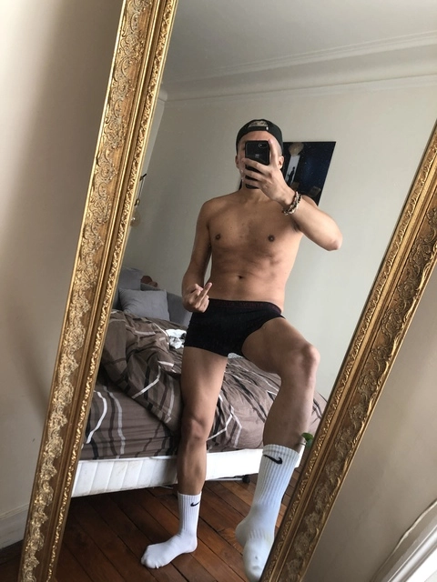 Luis OnlyFans Picture