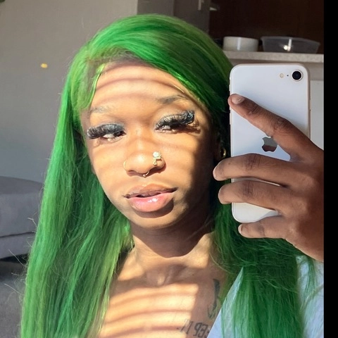 YOUR FAVORITE CYBER HOE😭☘️ OnlyFans Picture