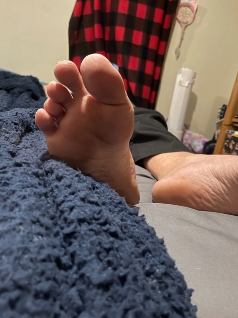 My Hubby’s Feet