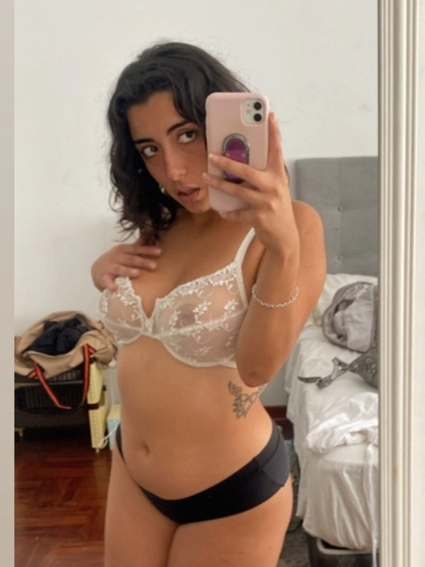 MELISSA FERNANDEZ OnlyFans Picture